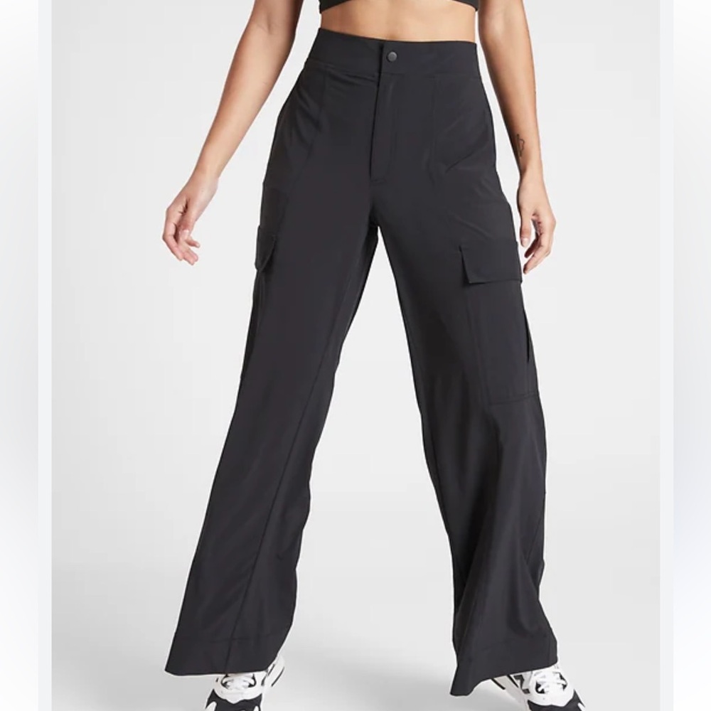 Athleta Chelsea Utility Wide Leg, Black, Size 8